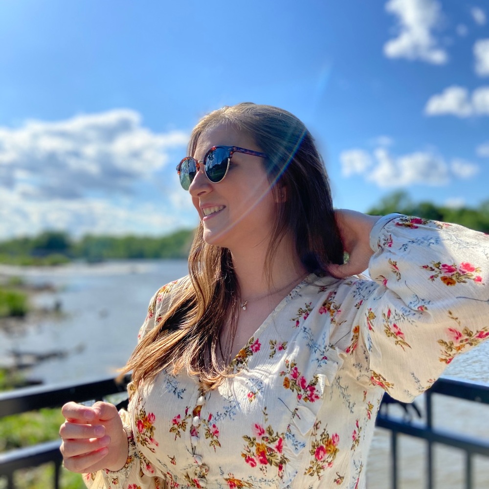 Meet your Posher, Madi